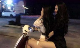 迷城爆料机车妹妹视频,街头风采惊艳亮相